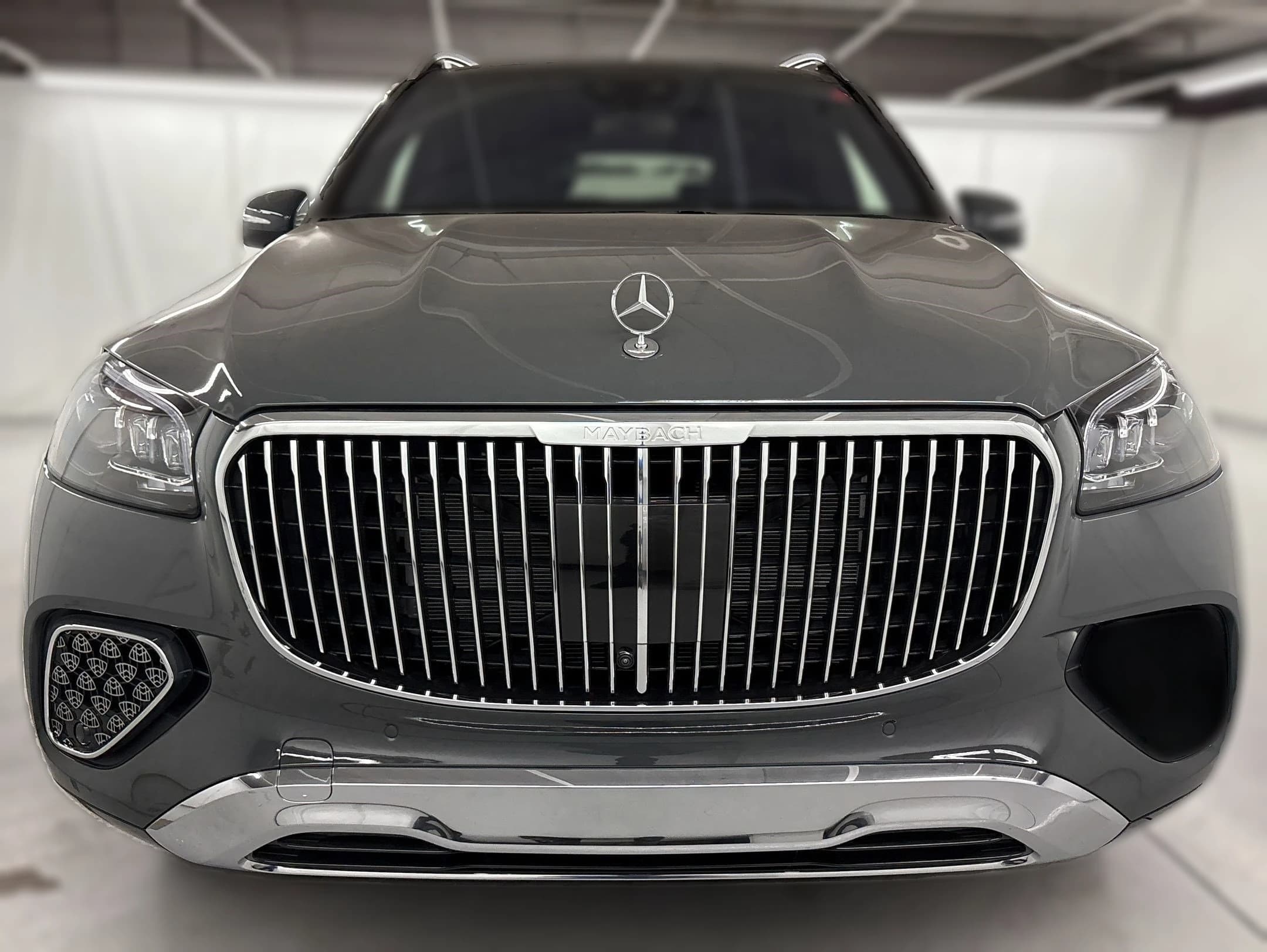 Mercedes-Benz GLS Maybach GLS 600 4MATIC SUV 2026 — side view