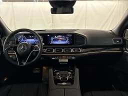 Mercedes-Benz GLS Maybach GLS 600 4MATIC SUV 2026 — side view