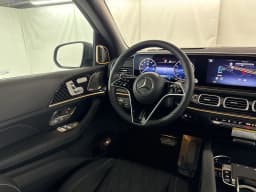 Mercedes-Benz GLS Maybach GLS 600 4MATIC SUV 2026 — side view