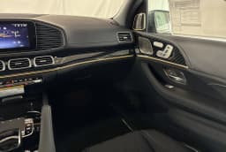 Mercedes-Benz GLS Maybach GLS 600 4MATIC SUV 2026 — side view