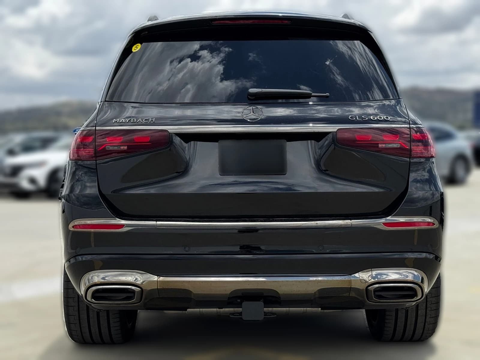 Mercedes-Benz GLS Maybach GLS 600 4MATIC SUV 2026 — side view