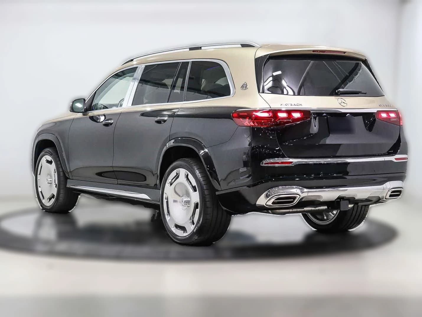 Mercedes-Benz GLS Maybach GLS 600 4MATIC SUV 2026 — side view
