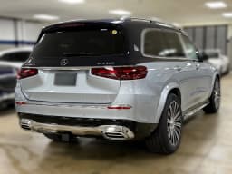 Mercedes-Benz GLS Maybach GLS 600 4MATIC SUV 2026 — side view