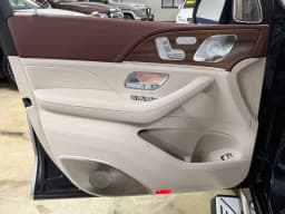 Mercedes-Benz GLS Maybach GLS 600 4MATIC SUV 2026 — side view