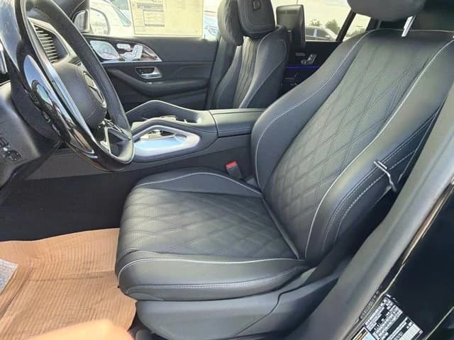Mercedes-Benz GLS Maybach GLS 600 4MATIC SUV 2026 — side view