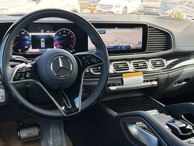 Mercedes-Benz GLS Maybach GLS 600 4MATIC SUV 2026 — side view