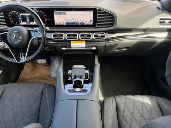 Mercedes-Benz GLS Maybach GLS 600 4MATIC SUV 2026 — side view