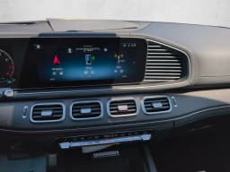 Mercedes-Benz GLS Maybach GLS 600 4MATIC SUV 2026 — side view