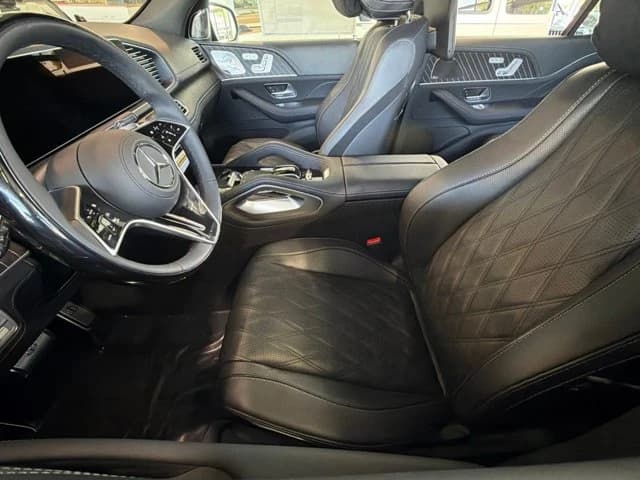 Mercedes-Benz GLS Maybach GLS 600 4MATIC SUV 2026 — side view