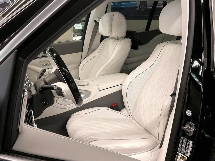 Mercedes-Benz GLS Maybach GLS 600 4MATIC SUV 2026 — side view