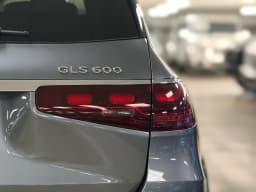 Mercedes-Benz GLS Maybach GLS 600 4MATIC SUV 2026 — side view