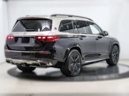 Mercedes-Benz GLS Maybach GLS 600 4MATIC SUV 2026 — side view