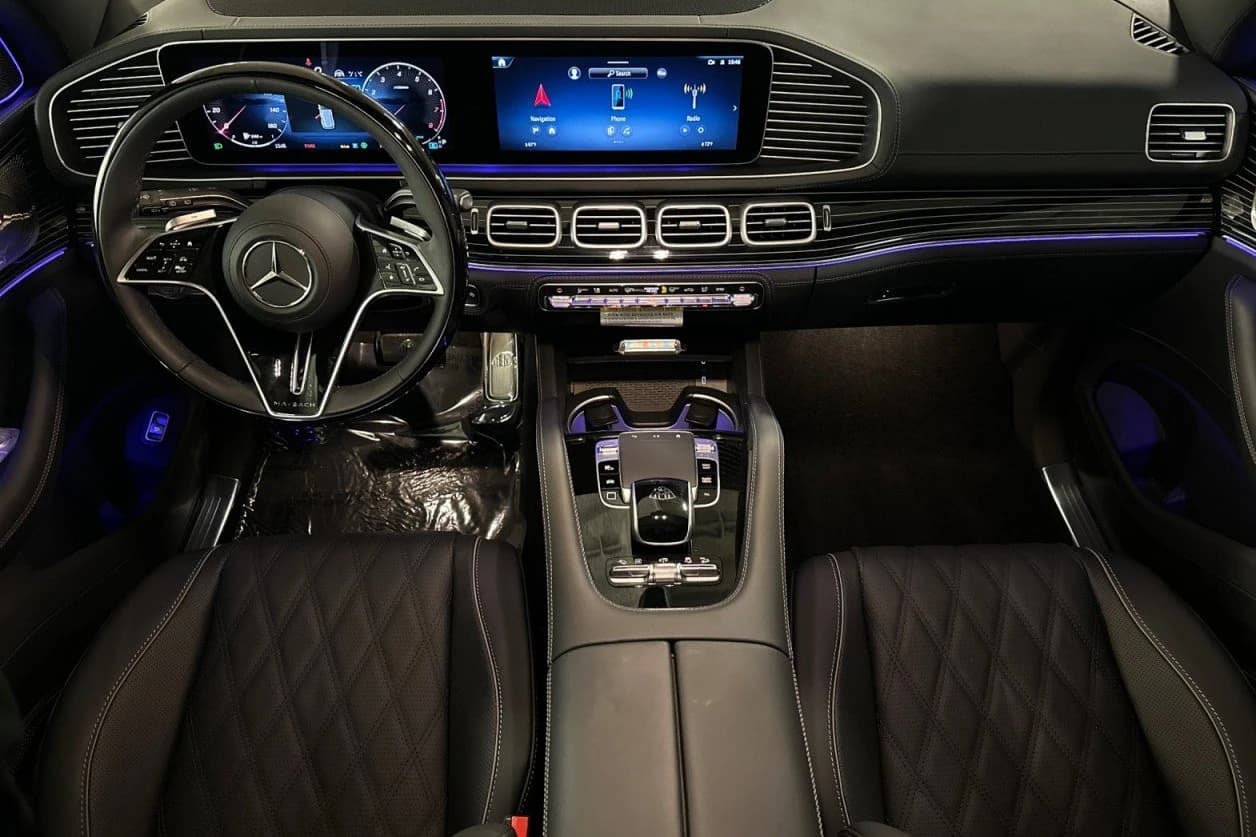 Mercedes-Benz GLS Maybach GLS 600 4MATIC SUV 2026 — side view