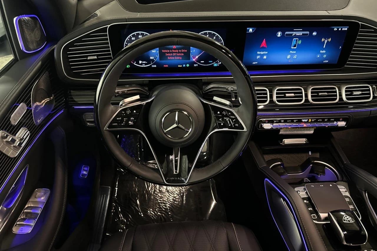 Mercedes-Benz GLS Maybach GLS 600 4MATIC SUV 2026 — side view