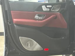 Mercedes-Benz GLS Maybach GLS 600 4MATIC SUV 2026 — side view