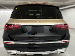 Mercedes-Benz GLS Maybach GLS 600 4MATIC SUV 2026 — side view