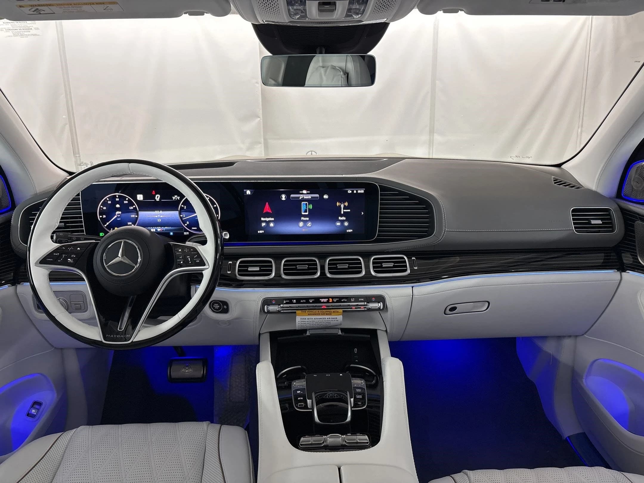 Mercedes-Benz GLS Maybach GLS 600 4MATIC SUV 2026 — side view