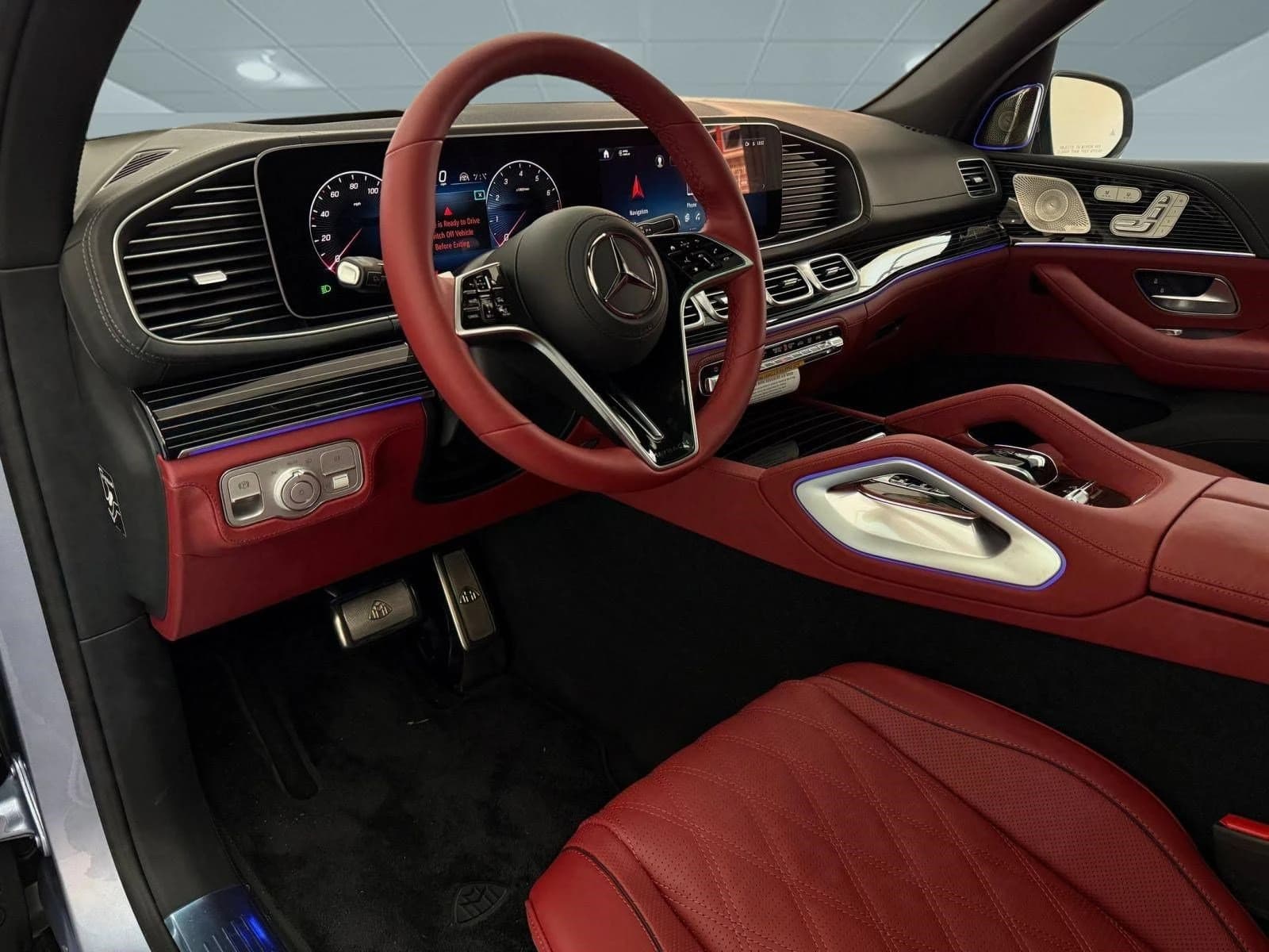 Mercedes-Benz GLS Maybach GLS 600 4MATIC SUV 2026 — side view