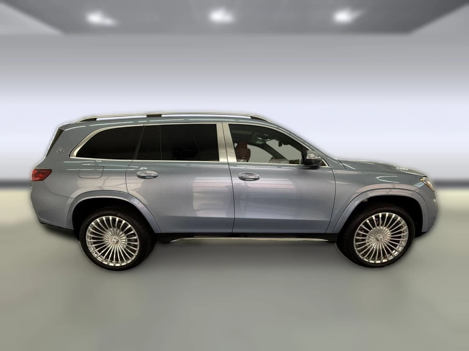 Mercedes-Benz GLS Maybach GLS 600 4MATIC SUV 2026 — side view