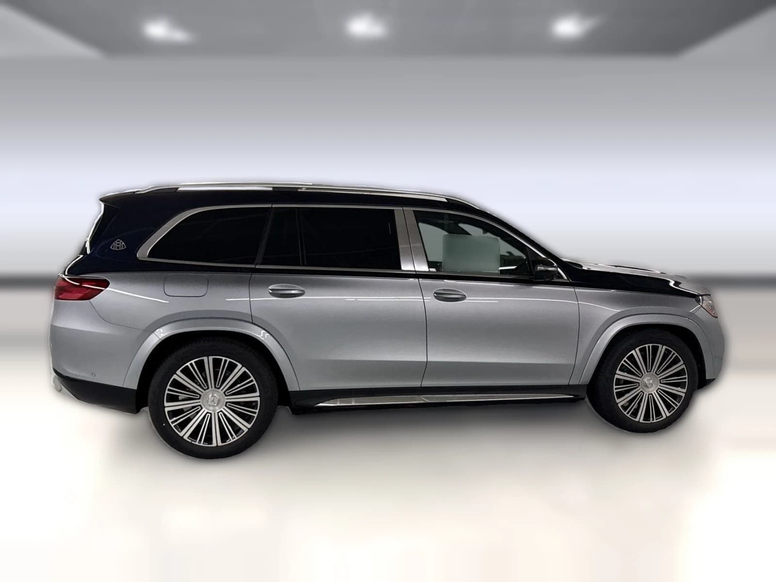 Mercedes-Benz GLS Maybach GLS 600 4MATIC SUV 2026 — side view