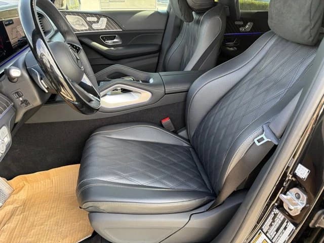 Mercedes-Benz GLS Maybach GLS 600 4MATIC SUV 2026 — side view