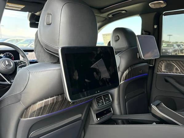 Mercedes-Benz GLS Maybach GLS 600 4MATIC SUV 2026 — side view