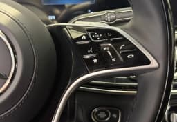 Mercedes-Benz GLS Maybach GLS 600 4MATIC SUV 2026 — side view