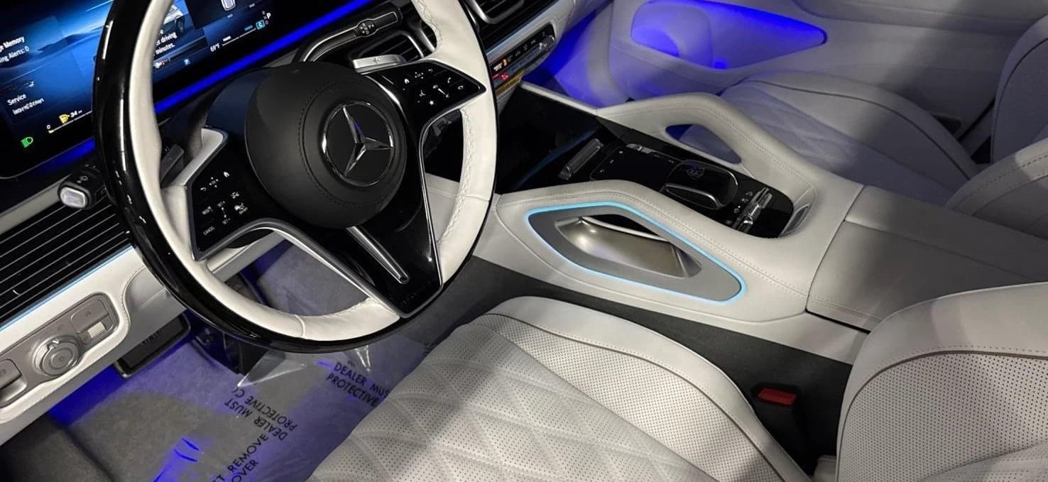 Mercedes-Benz GLS Maybach GLS 600 4MATIC SUV 2026 — side view