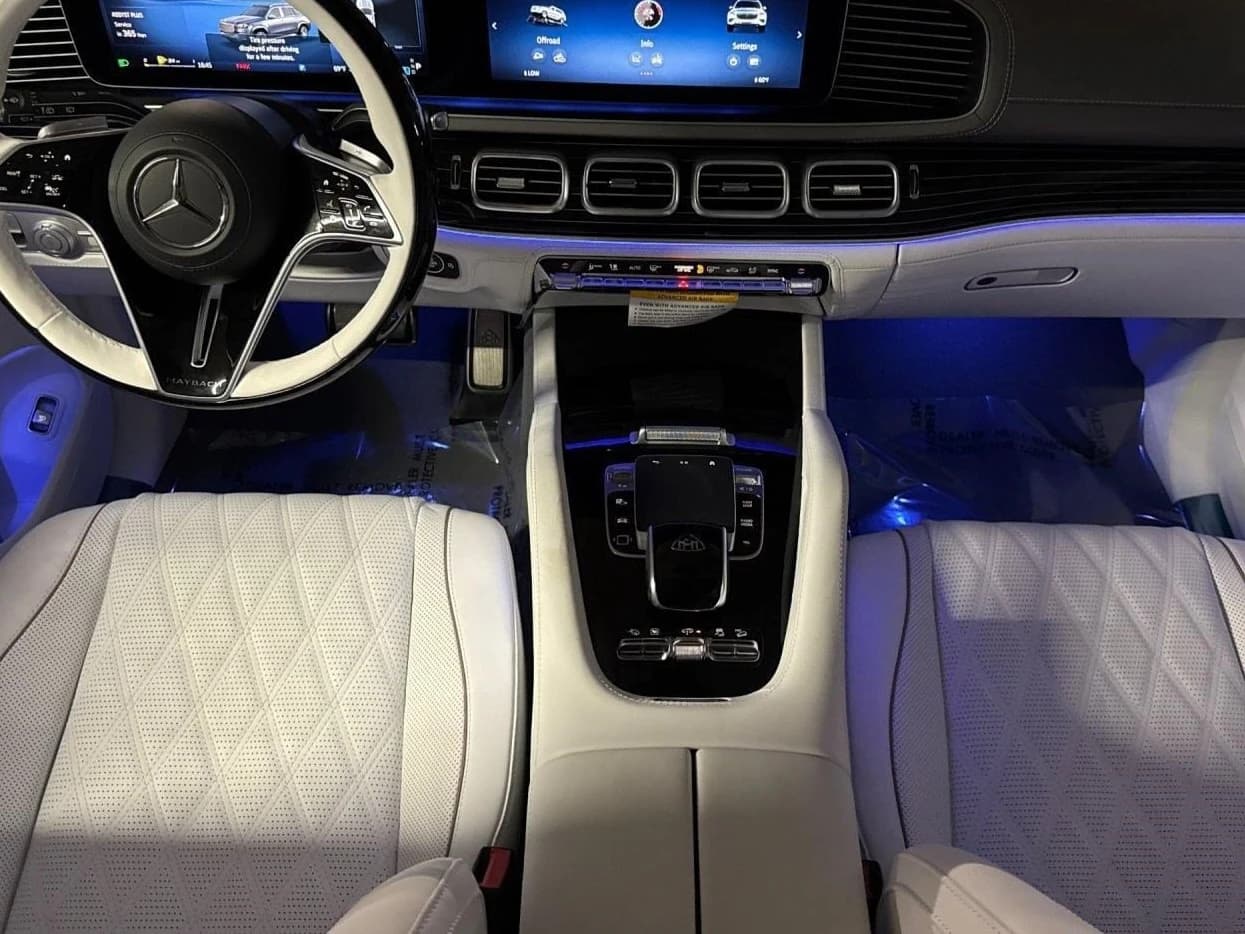 Mercedes-Benz GLS Maybach GLS 600 4MATIC SUV 2026 — side view