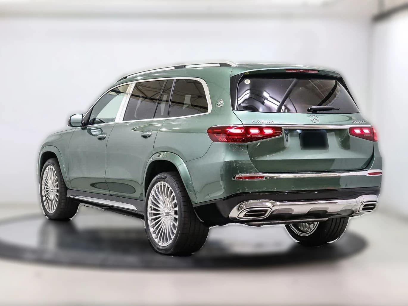 Mercedes-Benz GLS Maybach GLS 600 4MATIC SUV 2026 — side view