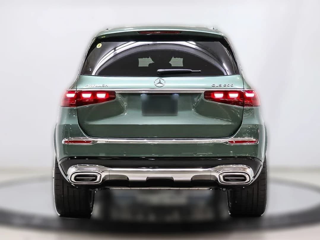 Mercedes-Benz GLS Maybach GLS 600 4MATIC SUV 2026 — side view