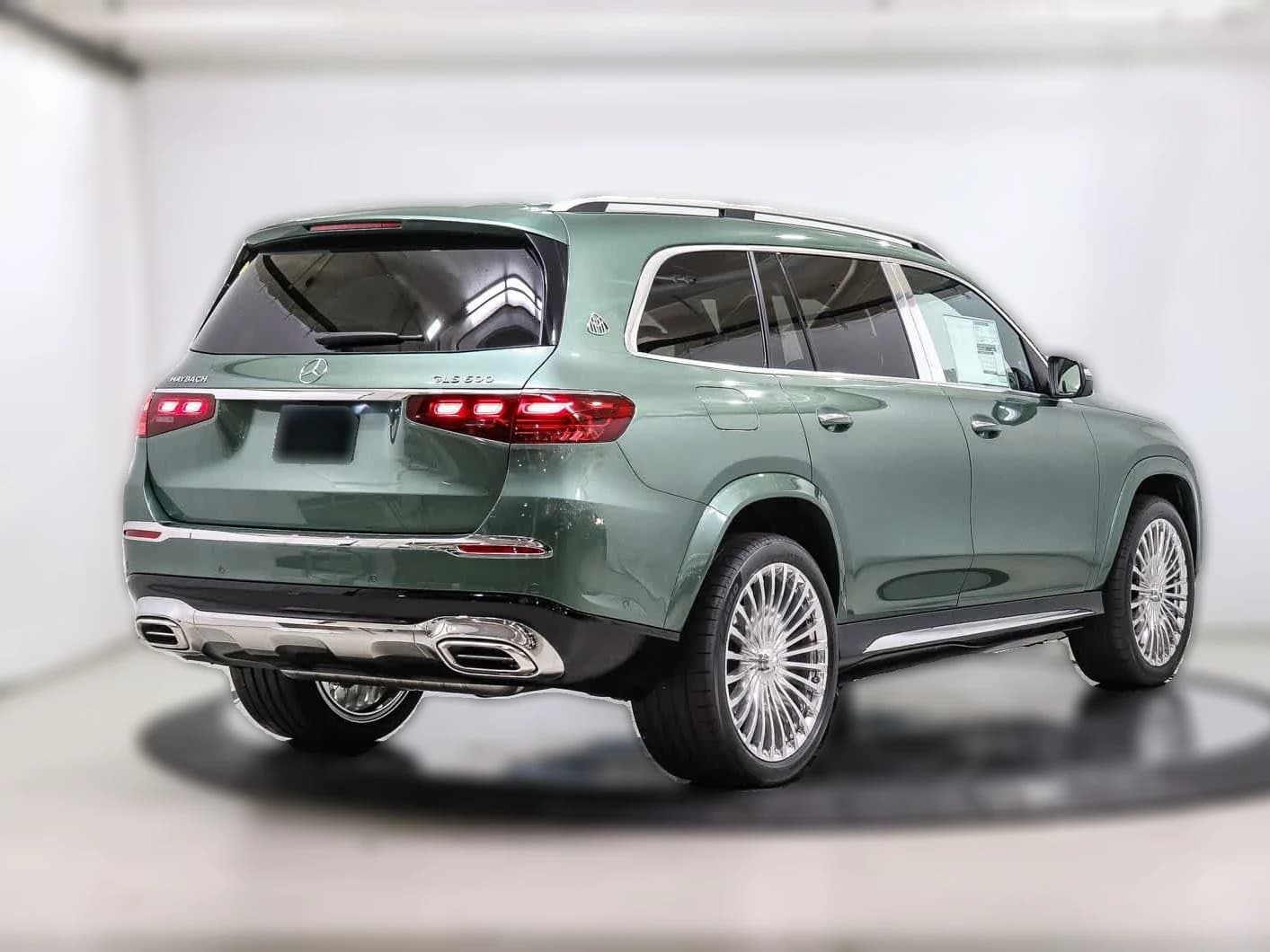Mercedes-Benz GLS Maybach GLS 600 4MATIC SUV 2026 — side view