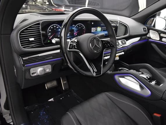 Mercedes-Benz GLS Maybach GLS 600 4MATIC SUV 2026 — side view