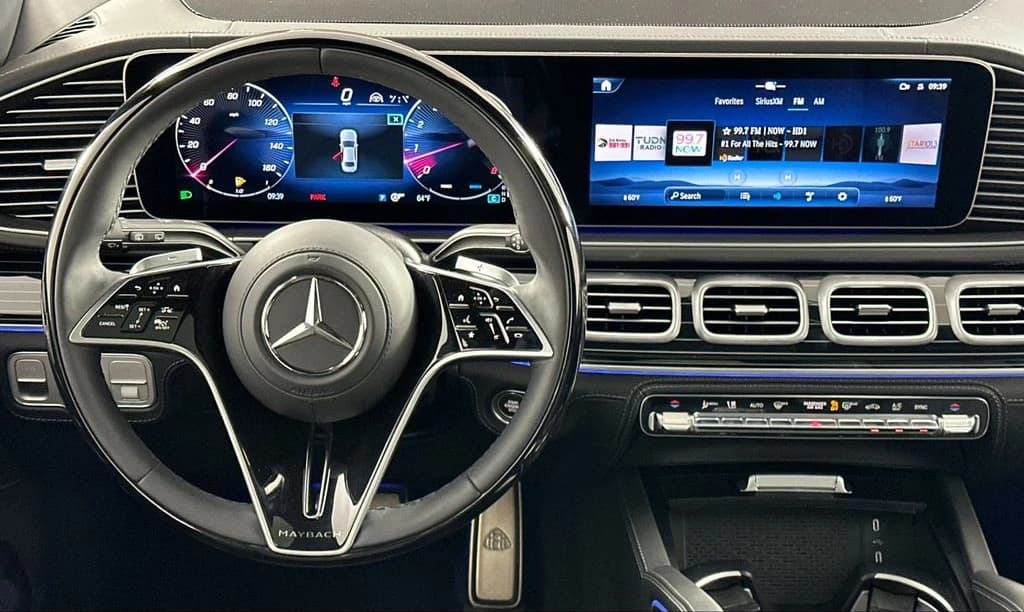 Mercedes-Benz GLS Maybach GLS 600 4MATIC SUV 2026 — side view