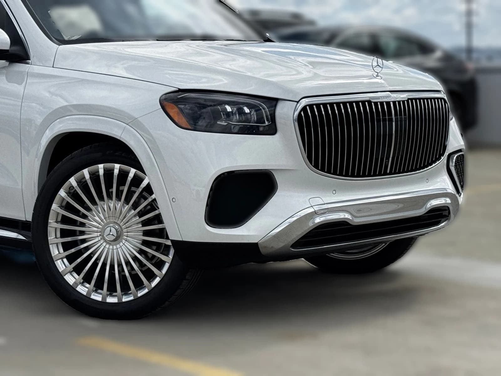 Mercedes-Benz GLS Maybach GLS 600 4MATIC SUV 2026 — side view