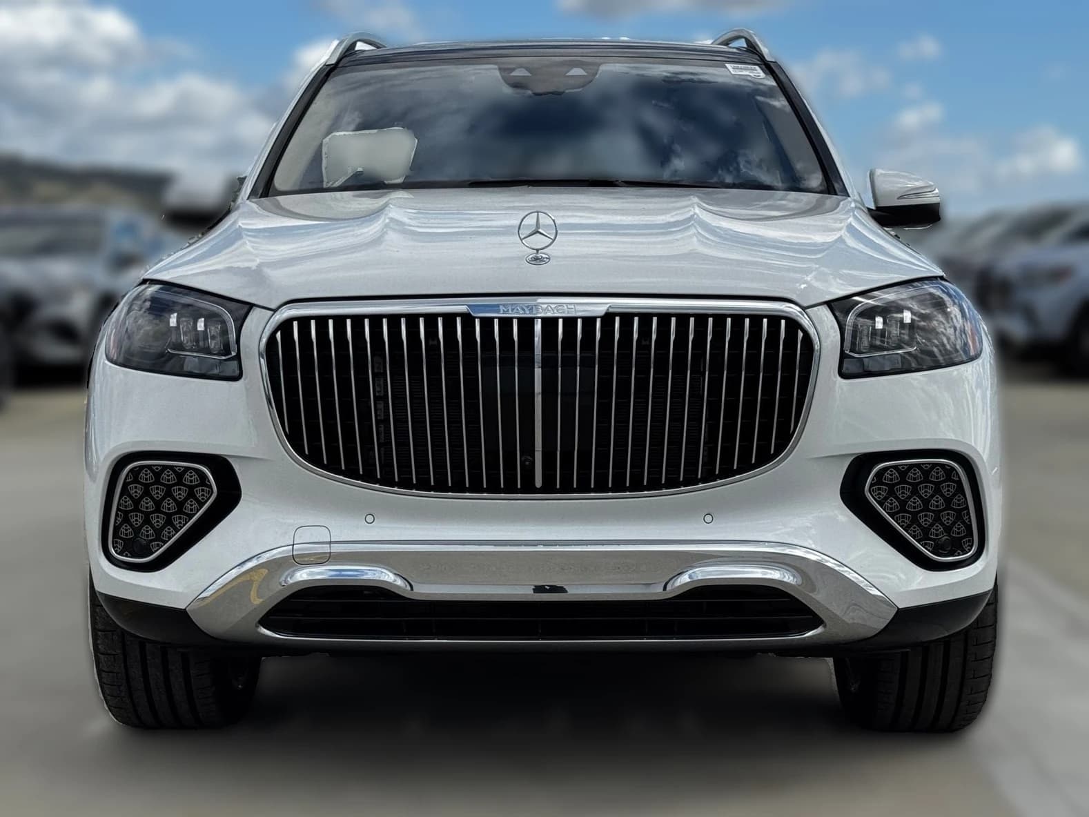 Mercedes-Benz GLS Maybach GLS 600 4MATIC SUV 2026 — side view