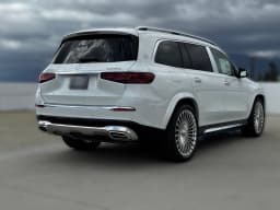 Mercedes-Benz GLS Maybach GLS 600 4MATIC SUV 2026 — side view