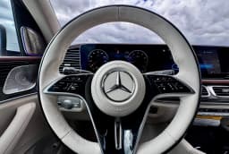 Mercedes-Benz GLS Maybach GLS 600 4MATIC SUV 2026 — side view