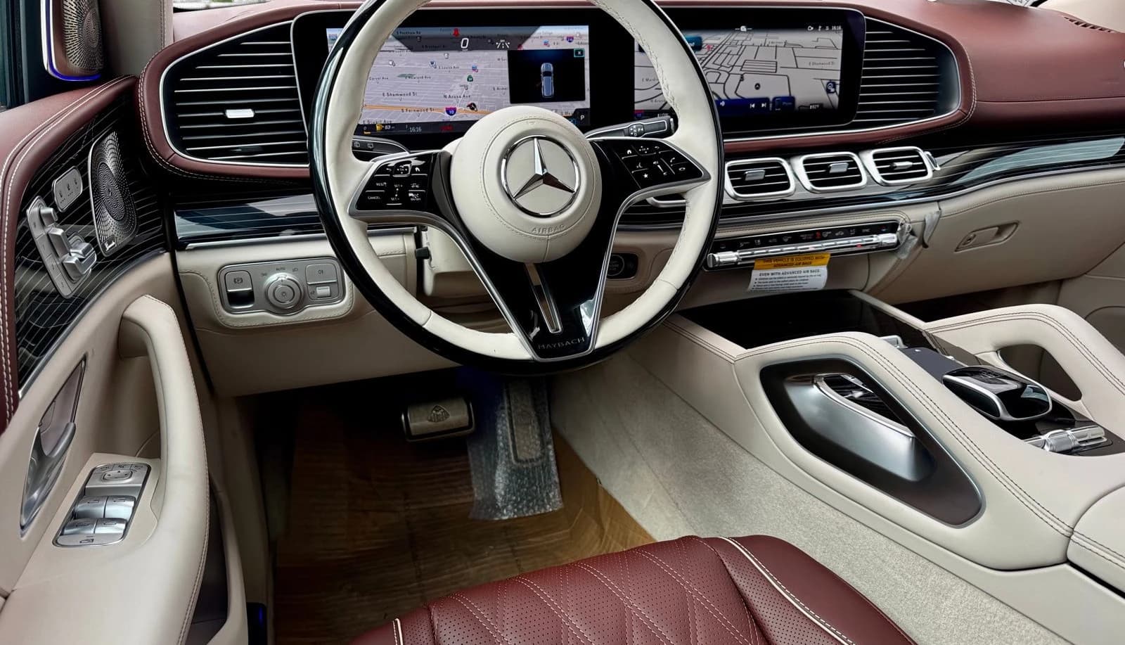 Mercedes-Benz GLS Maybach GLS 600 4MATIC SUV 2026 — side view