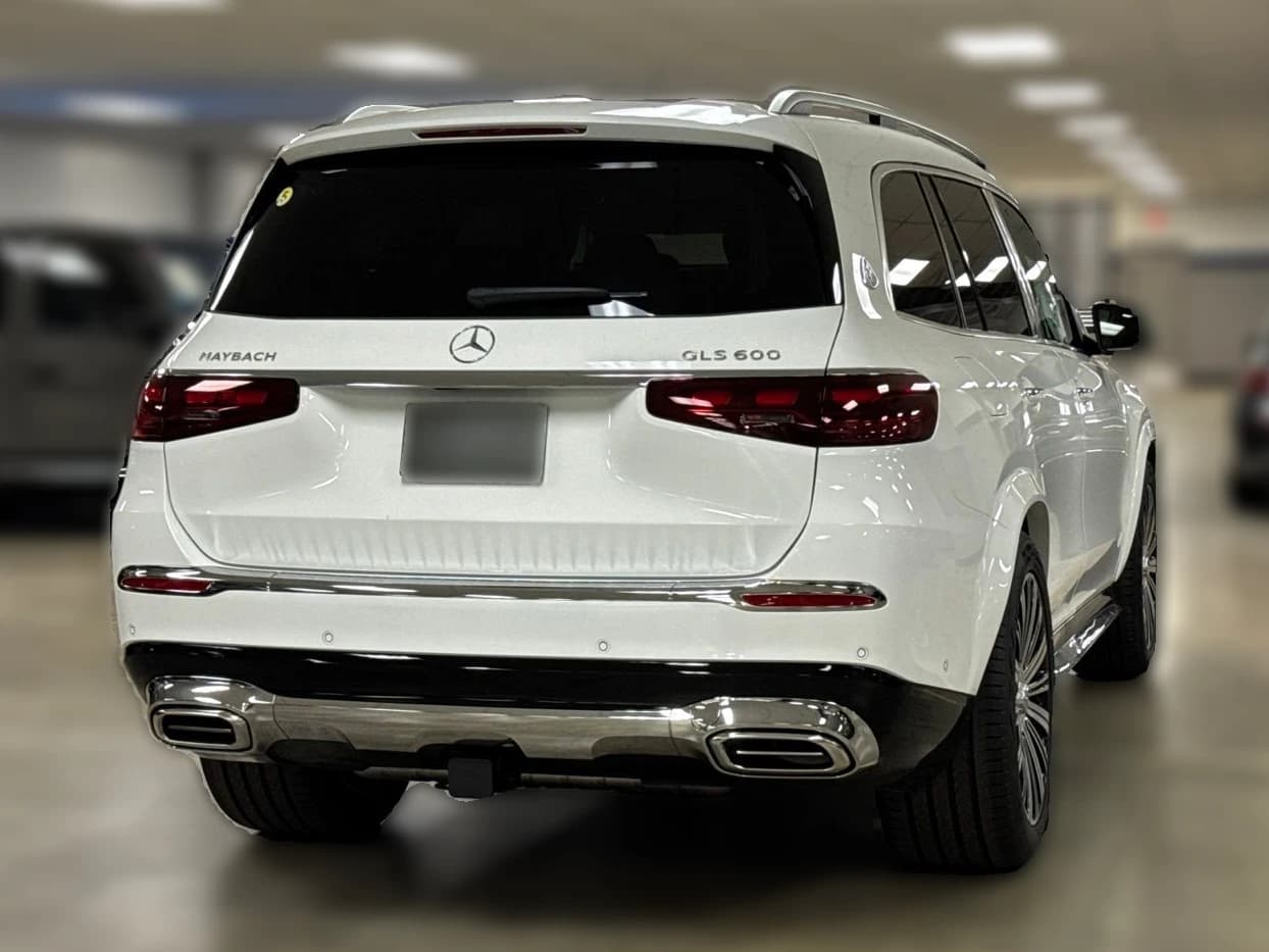 Mercedes-Benz GLS Maybach GLS 600 4MATIC SUV 2026 — side view