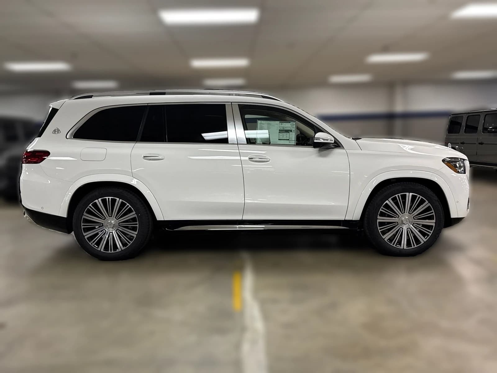 Mercedes-Benz GLS Maybach GLS 600 4MATIC SUV 2026 — side view