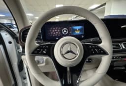 Mercedes-Benz GLS Maybach GLS 600 4MATIC SUV 2026 — side view