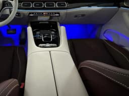 Mercedes-Benz GLS Maybach GLS 600 4MATIC SUV 2026 — side view