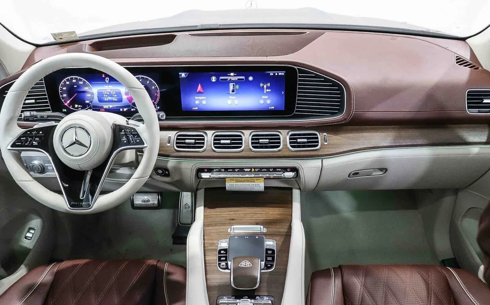 Mercedes-Benz GLS Maybach GLS 600 4MATIC SUV 2026 — side view