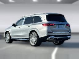 Mercedes-Benz GLS Maybach GLS 600 4MATIC SUV 2026 — side view