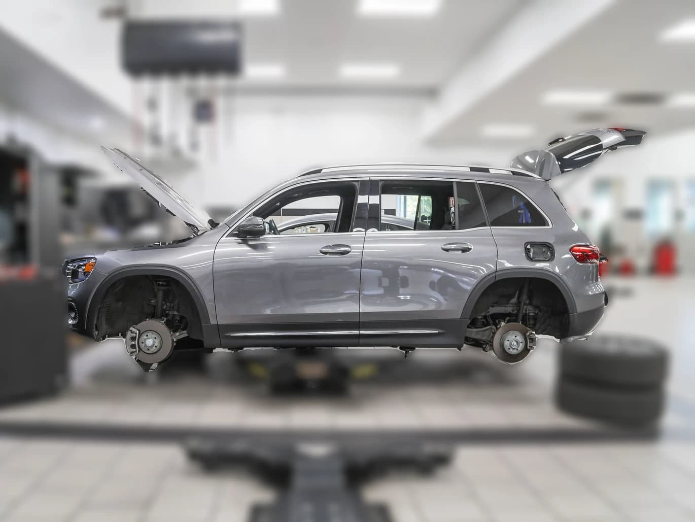 Mercedes-Benz GLS AMG GLS 63 4MATIC+ SUV 2026 — side view