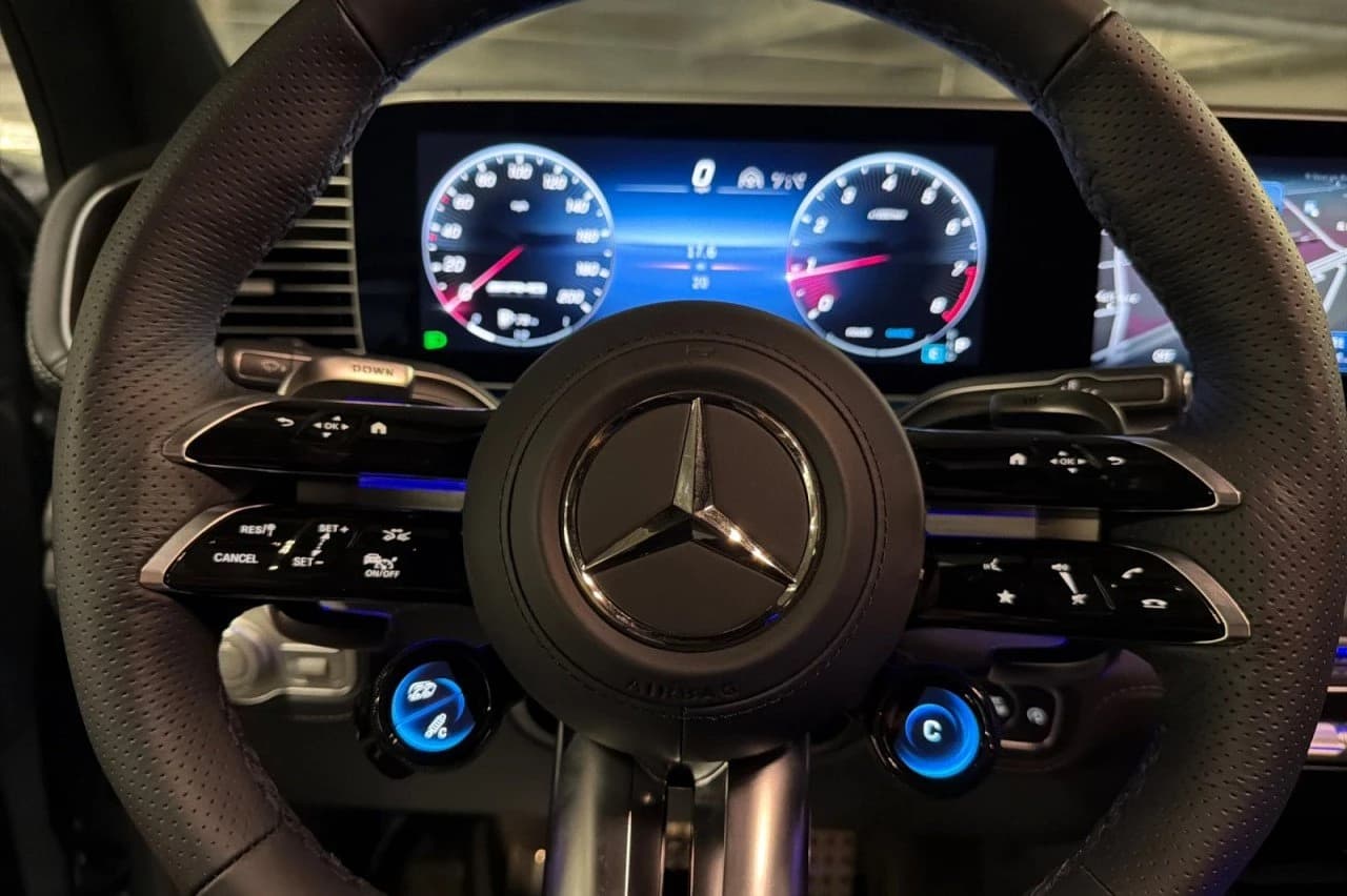 Mercedes-Benz GLS AMG GLS 63 4MATIC+ SUV 2026 — side view