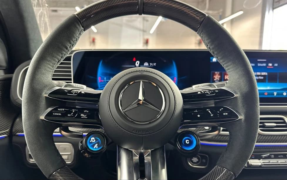 Mercedes-Benz GLS AMG GLS 63 4MATIC+ SUV 2026 — side view