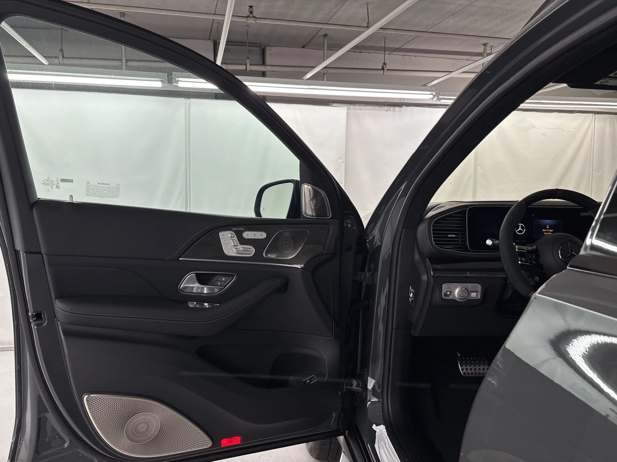 Mercedes-Benz GLS AMG GLS 63 4MATIC+ SUV 2026 — side view
