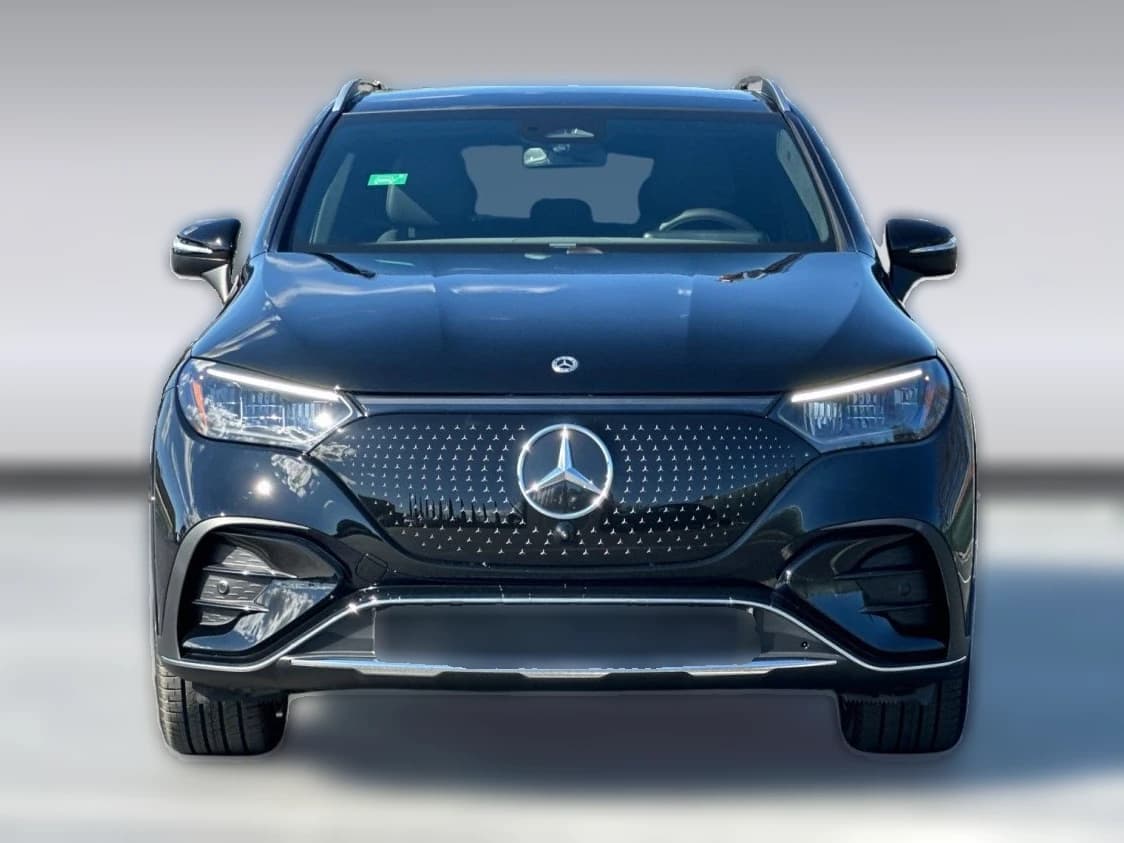 Mercedes-Benz EQE EQE 320 4MATIC SUV 2026 — side view